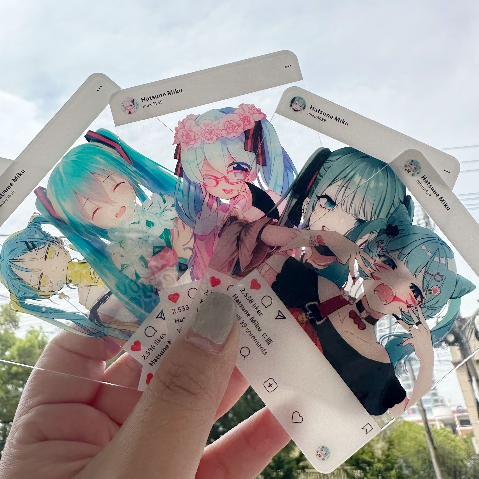 ฮัตสึเนะ มิคุ การ์ดอะคริลิกใสล - Anime Cosplay Photo บทวิจารณ์และราคา